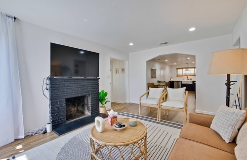 San Jose House | M&J@Modern SFH 3B1.5B/nr Shopping/AC/WiFi 732