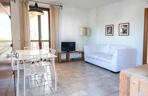Numana Apartment | M347 - Marcelli, comodo trilocale nuovo con piscina e giardino