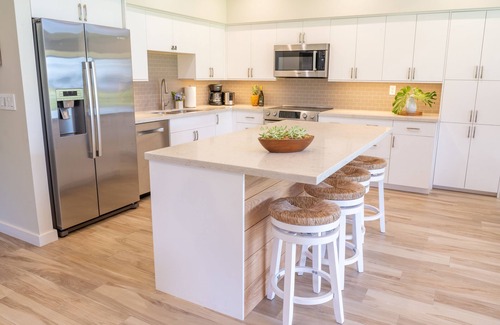 Kihei Condo | Ma'alaea Surf, Unit E1-2 BR Ground Floor Beachfront Condo, AC, Wifi, Pool