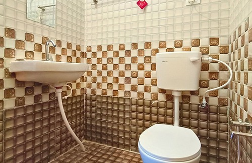 Satna Resort | Maa Mandakini Resort By Asapian Hotels