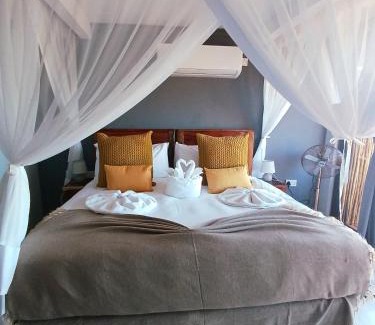 Maun Cabin | Mababe River Lodge