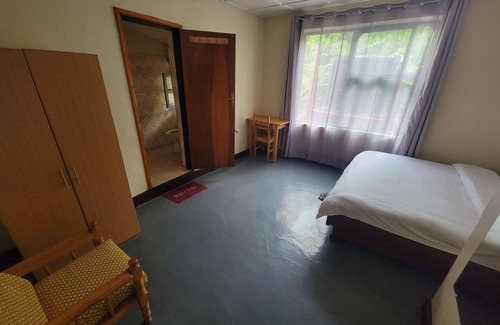 Gisenyi Bed & Breakfast | Maddy's Kitchen and Accomodation