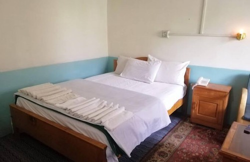 Gilgit Hotel | Madina Hotel 2