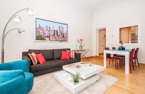 Sol Apartment | MADRID-SOL-GATE PLAZA MAYOR, New Apartment, Comodo, modern design.