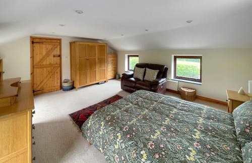 Cymau House | Maes Y Falwen