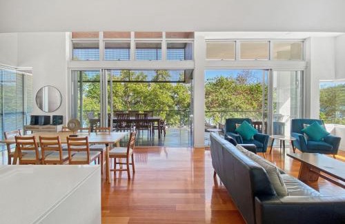 Horseshoe Bay Apartment | Maggies Beachfront Apartment 12