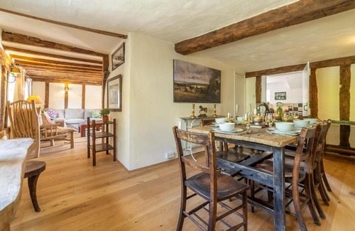 Higham House | Magical 17th century cottage with original beams & floors - The Old Post Office