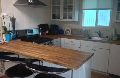 Marin City Boat Rental | Magical Sausalito Floating Home