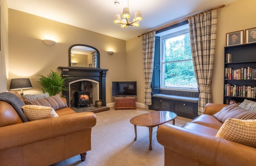 Ingleton Apartment | MAGISTRATES CHAMBERS, with open fire in Ingleton