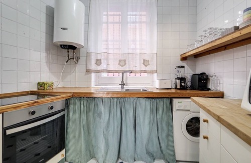 La Salut House | Magnífica Casa en Pleno Centro Barcelona .de 160 Mts. Dividido en Tres Estancias