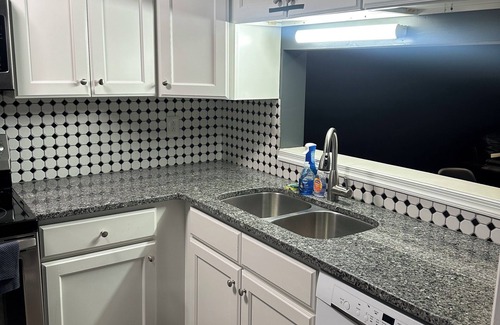 Durham House | Magnificent 2Br 1.5B TownhomenDuke University - 1 MilenDowntown Durham - 4 Mile