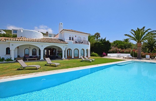 Atlanterra Ski Chalet | Magnificent andalusian style villa. FREE WIFI
