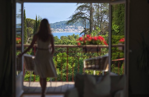 Le Pradet House | Magnificent estate, 11 suites — a unique blend of Provence & the Côte d’Azur