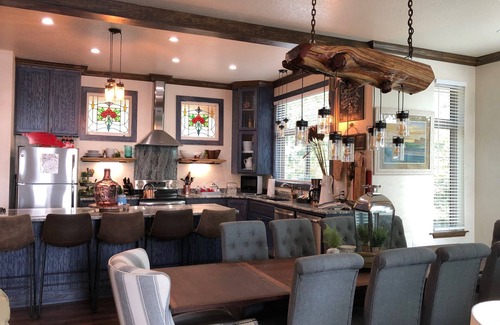 Mount Ida Cottage | Magnificent Four Bedroom, Two 1/2 Bath luxury, log-sided Harbor North cottage with incredible views of Lake Ouachita. by RedAwning