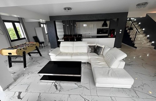 Gleize Villa | Magnificent house with private pool in the Beaujolais region