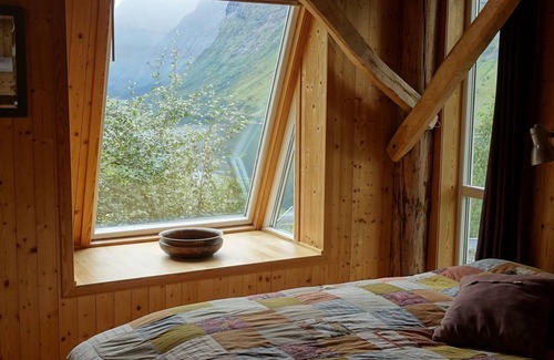 Urke Cabin | Magnificent landscape, fjords and mountains and an unic sommer house.