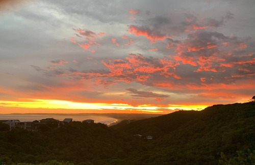 Keurboomstrand Villa | Magnificent luxury beachfront home with private beach access & Solar back up.