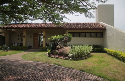 San Jose Villa | MAGNIFICENT RESORT TYPE HACIENDA, A FEW MINUTES FROM THE BEACH!