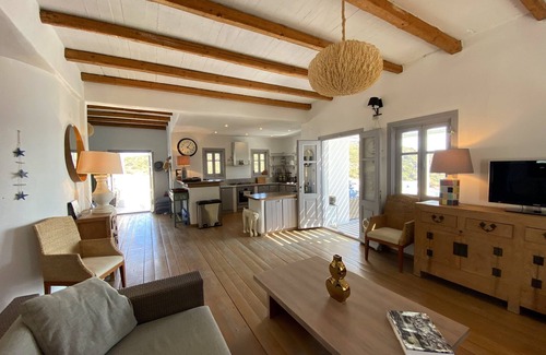 Lipsoi Villa | Magnificent "villa M" in Lipsi. 7 bedrooms and an exceptional view for your vacations.