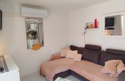Gruissan Apartment | Magnifique Rez-de-jardin Soigné, à 20m de la Plage !