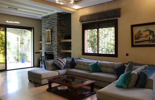 Targa Villa | Magnifique villa avec piscine chauffée que pour famille