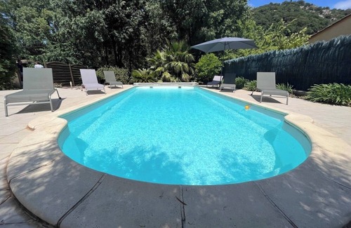 Sorede Villa | Magnifiquement calme, villa spacieuse de 4 chambres avec piscine privée