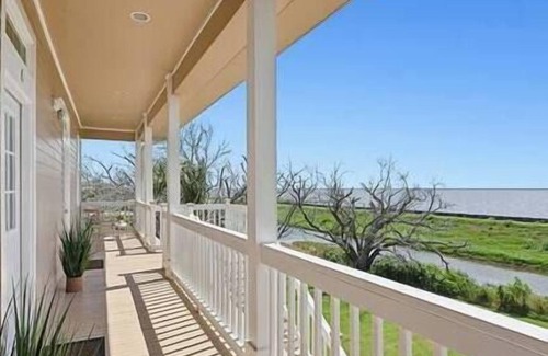 Lafitte Bed & Breakfast | Magnolia Cottage R3