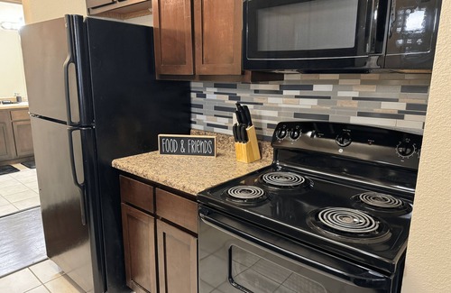 Tupelo Apartment | Magnolia Serenity: 2BR/1BA w/Gym, Pool, BBQ Grill