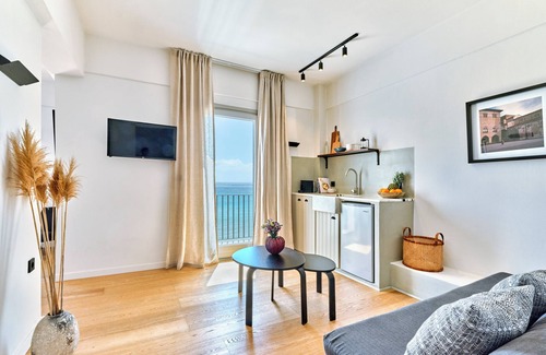 Logaras Hotel | Magoo Suites