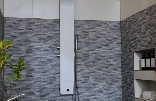 Antsirabe Hotel | Mahafaly Hotel & Resort