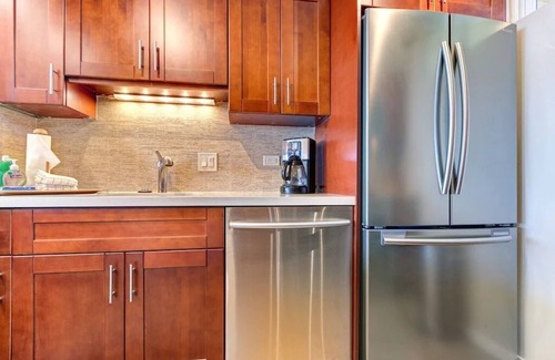 Honokowai Condo | Mahana at Kaanapali, Spectacular Oceanfront, Amazing Sunsets & Sea Life Unit1014