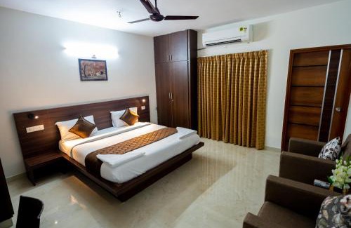 Tirupati Apartment | MAHAS Vrindavan by MAHAS Homestays - 3 BHK Flats - Fully Airconditioned