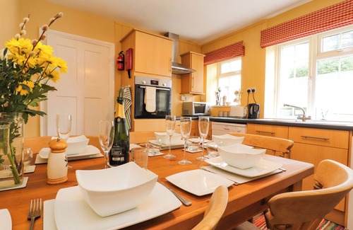 Borrowdale Cottage | MAIDEN MOOR, with open fire in Keswick