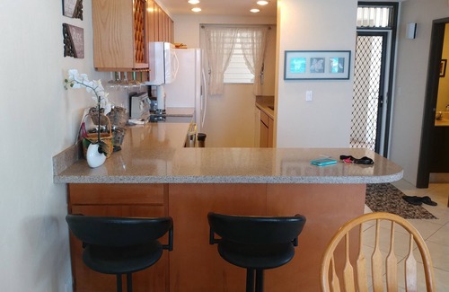 Maili Condo | Maili Cove Beachfront Get Away: Pool, Ocean & Sunsets/Teleworkers Dream