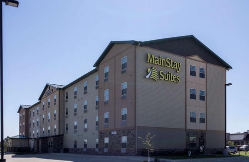 Williston Hotel | MainStay Suites Williston