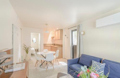 14th Arrondissement House | Maison Alcôme