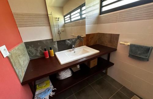 Cayenne Villa | Maison bioclimatique, deux chambres