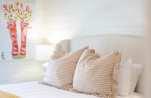 Dillard Cottage | Maison Blanche @ Julep Farms near Highlands, NC