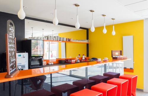 Latour-Bas-Elne House | Maison cosy et abordable + Piscine !