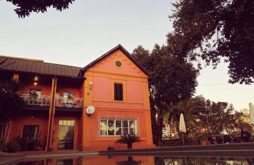 Antananarivo Avaradrano House | Maison d'Hôtes Mandrosoa