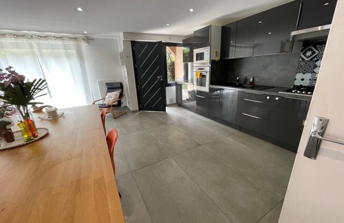 Roissy-en-Brie House | Maison de Ville Entre Disneyland et Paris