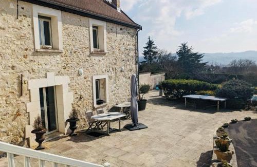 Chateau-Thierry House | Maison entière et spacieuse Gîte Dovie