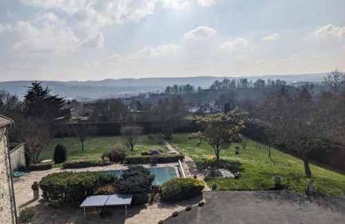 Chateau-Thierry House | Maison entière et spacieuse Gîte Dovie