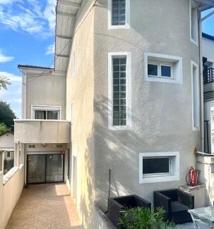 Villiers-le-Bel Villa | Maison Lumineuse à 15km de paris
