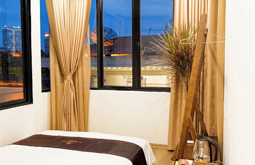 Hang Trong Hotel | Maison Maravelle Hotel