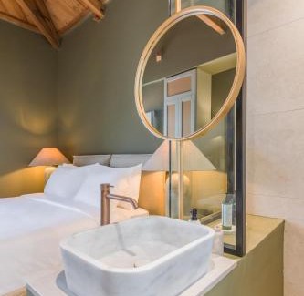 Salamis Hotel | Maison Muse