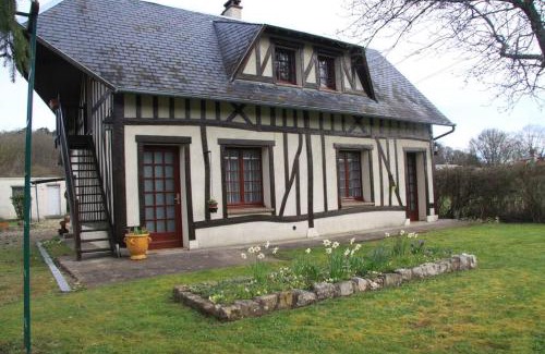 Beaumont-le-Roger House | Maison normande avec grand jardin proche de la mer et de Paris