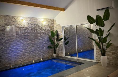 Echenoz-la-Meline Villa | Maison privative avec piscine intérieure, spa, sauna, cinéma et billard
