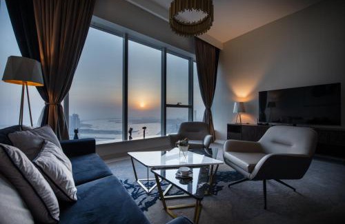 Dubai Media City Apartment | Maison Privee - Chic Coastal Escape with Open Sea Vws on Palm Entry