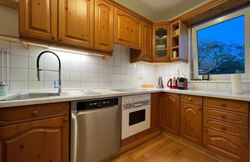 Nordstadt Apartment | Maisonette Penthouse für 8 Personen by Rabe - free Netflix & kostenloser Parkplatz & große Terrasse